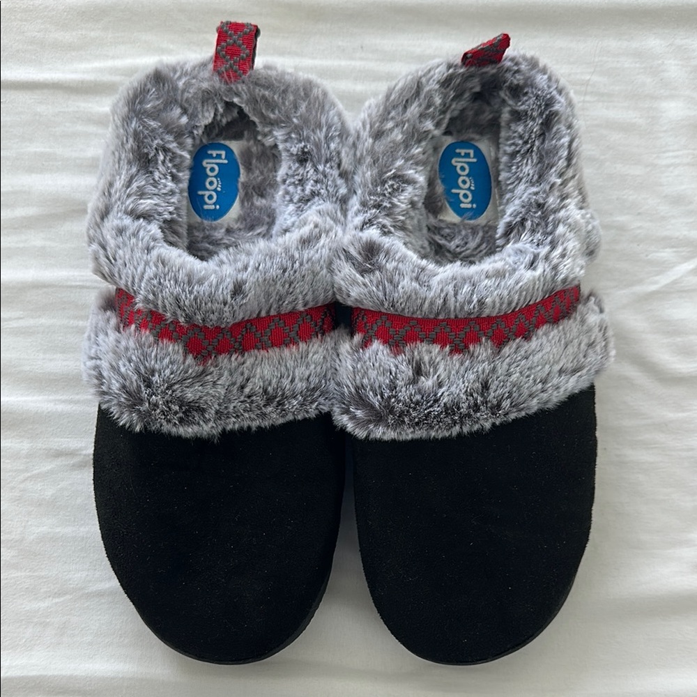 Floopi Black and Gray Slippers w/ Red Details